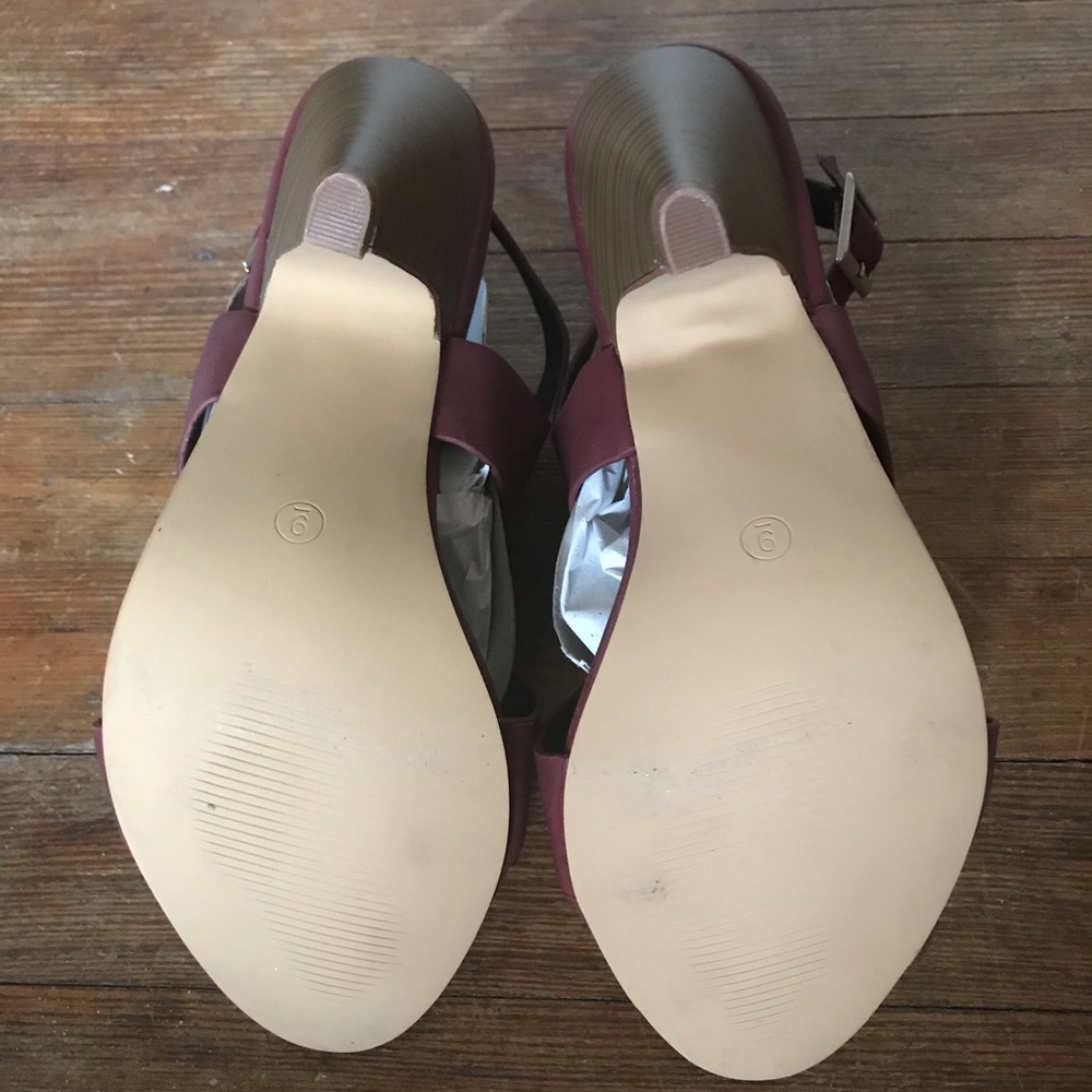 Open toe bootie - Picture 2 of 4